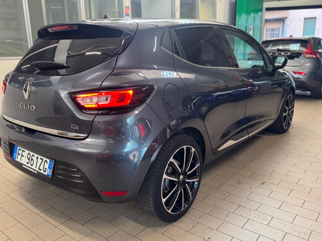 Renault Clio TCe 12V 90CV Start&Stop 5 porte Energy Intens