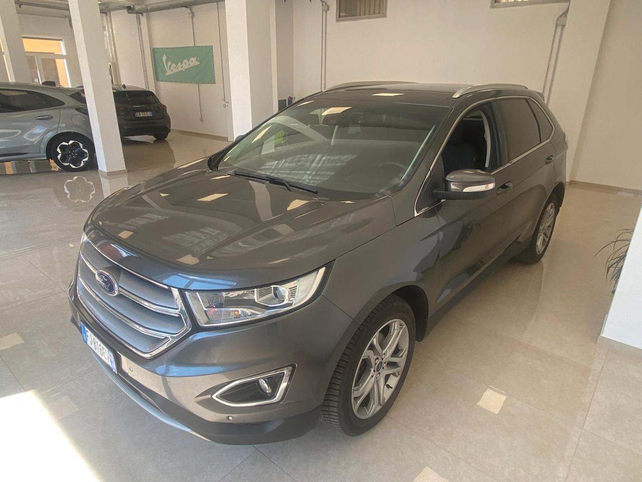 Ford Edge titanium 210 cv