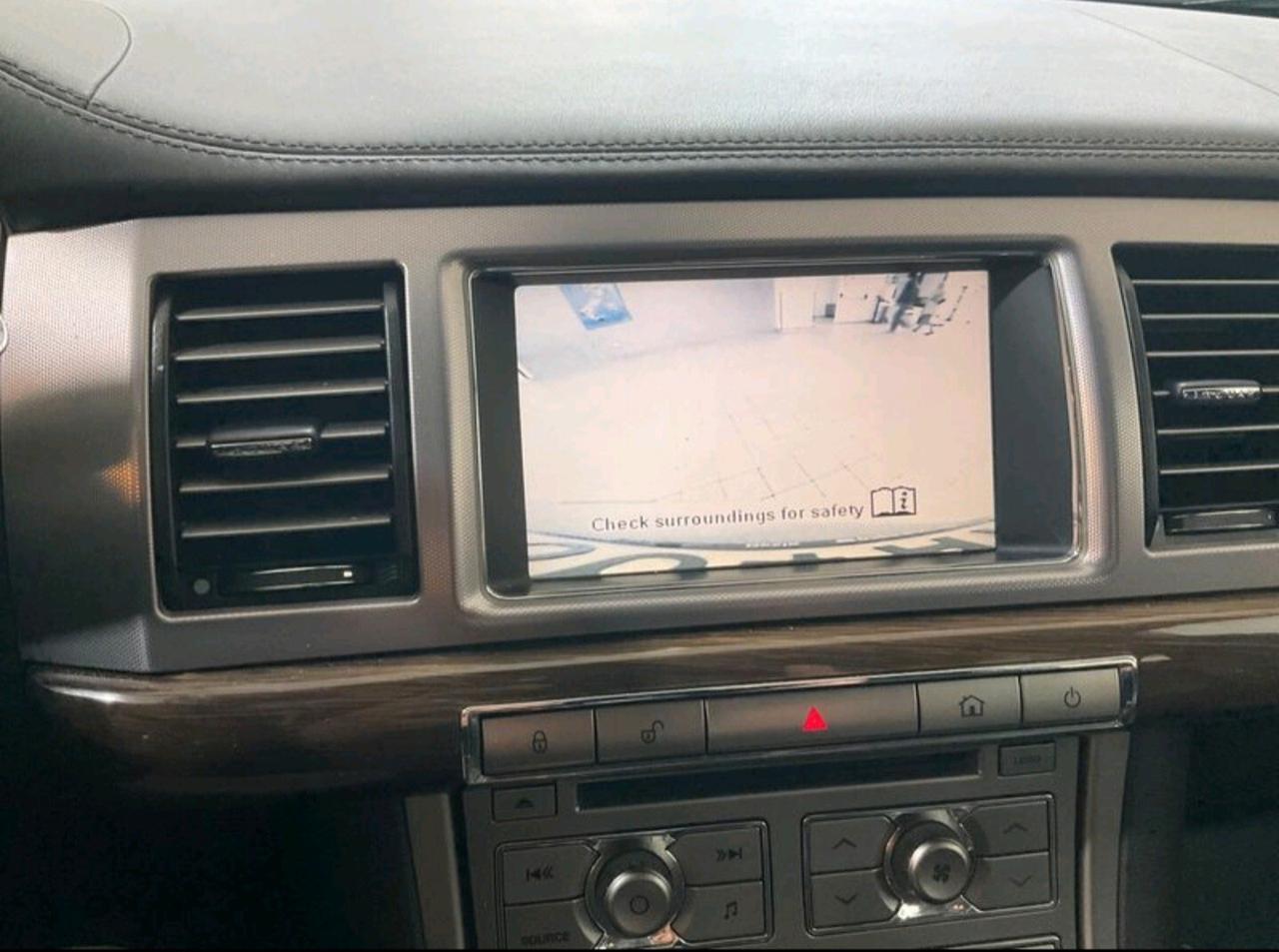 Jaguar XF 2.7D V6 Premium Luxury