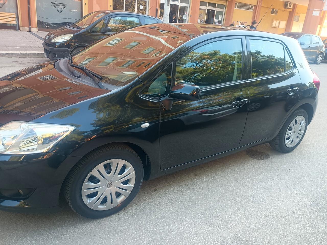 Toyota Auris 1.4 D-4D 5 porte Sol