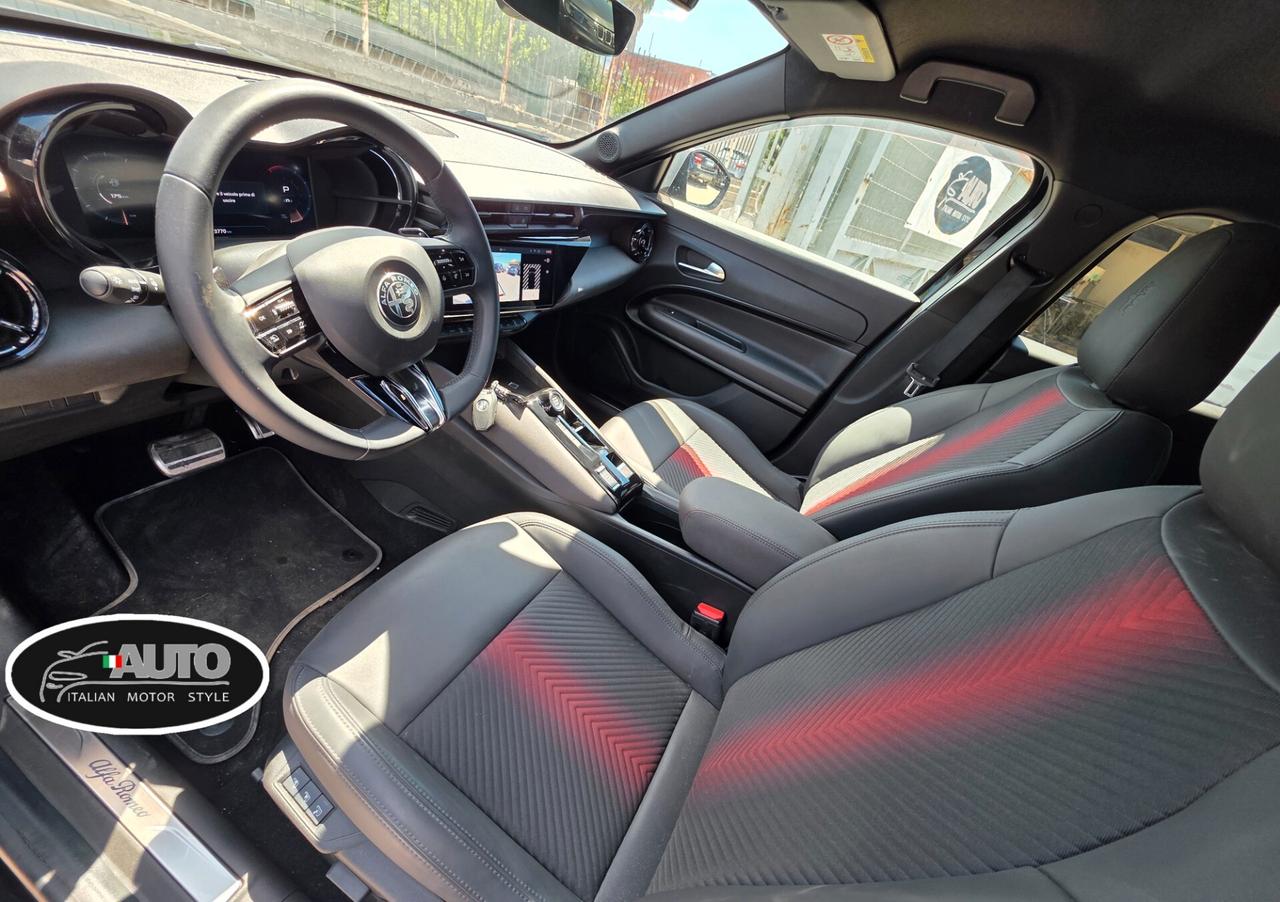 Alfa Romeo Junior 1.2 136 CV Hybrid eDCT6 Speciale