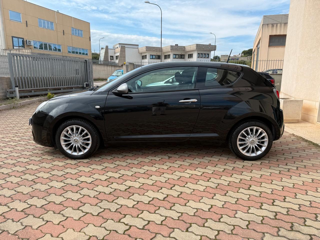 Alfa Romeo MiTo 1.4 70 CV 8V Impression x Neo Patentati