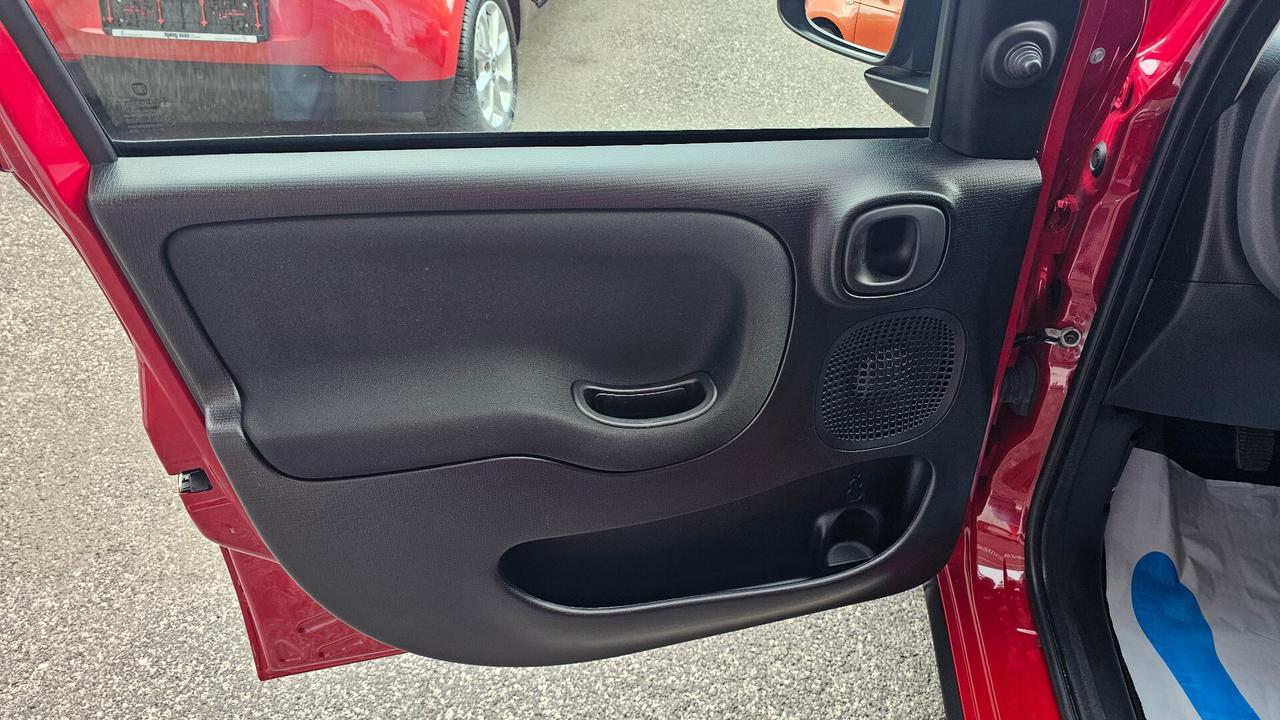 Fiat Panda 1.0 FireFly S&S Hybrid UNIPRO TAGL UFF NEOPAT OK