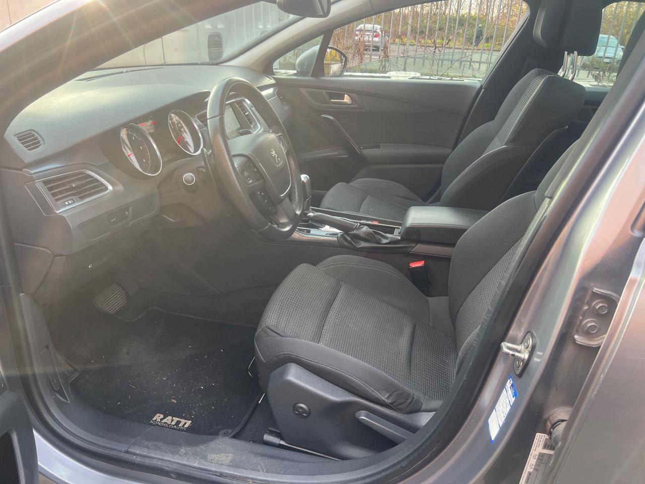 Peugeot 508 BlueHDi 120 EAT6 S&S SW Allure