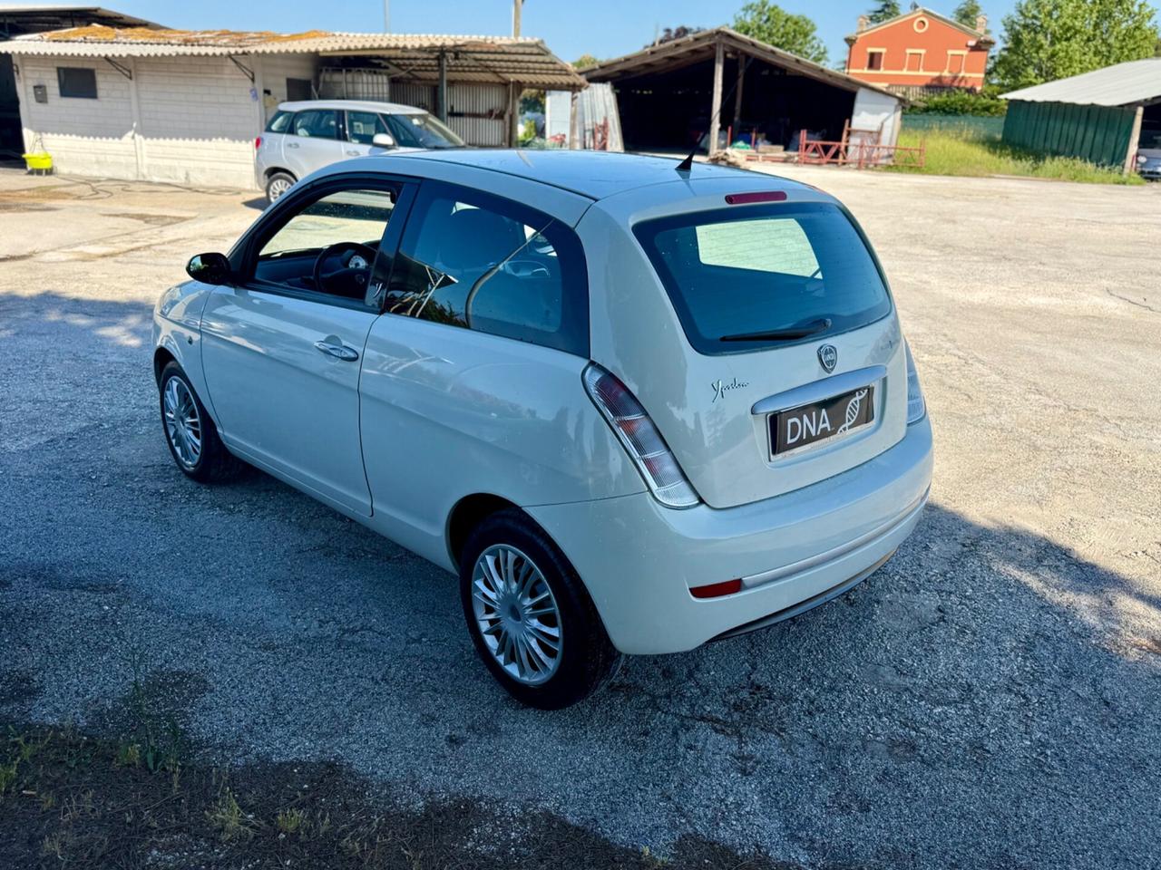 Lancia Ypsilon 1.2 Benzina 70milaKM Neopatentati