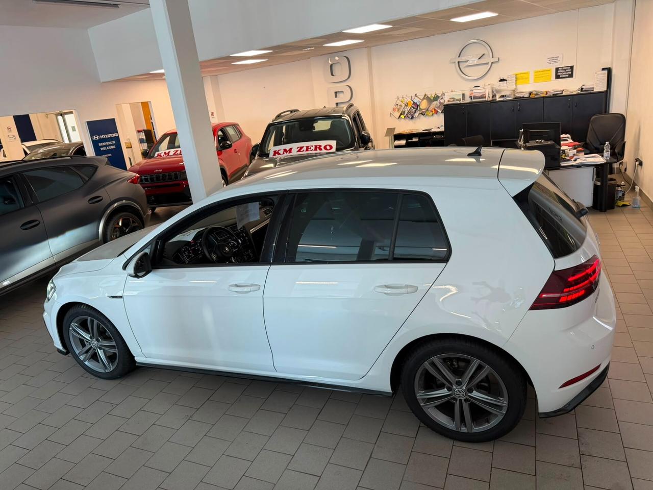 Volkswagen Golf 1.0 TSI 115 CV 5p. Sport BlueMotion Technology