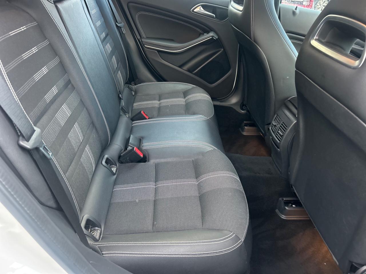 Mercedes-benz GLA 200 Sport