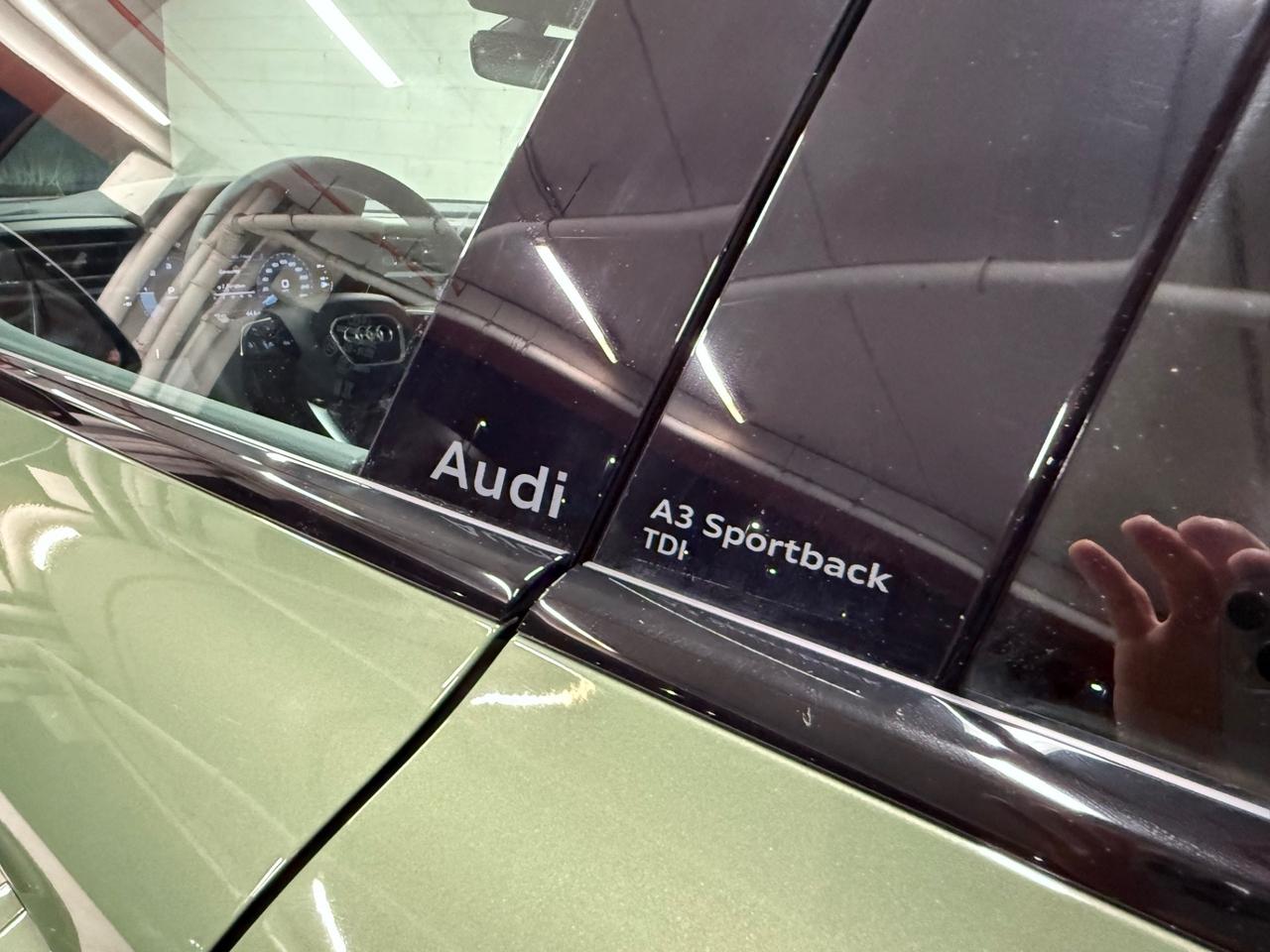 Audi A3 SPB 35 TDI - S LINE - VERDE DISTRICT - KM 0