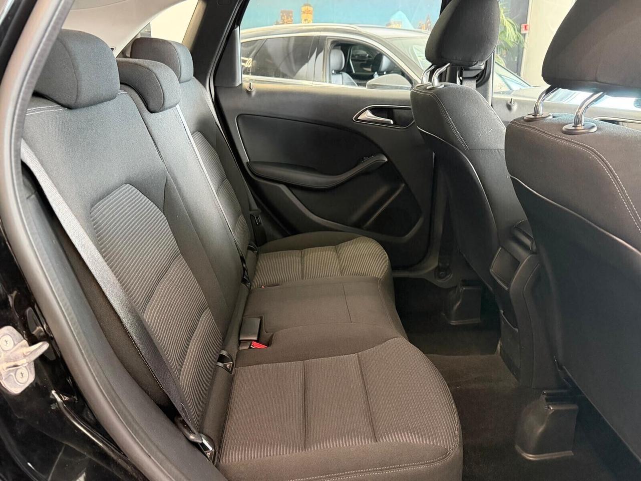 MERCEDES-BENZ CLASSE B160 SPORT 1.5 90CV NAVI OK NEOPATENTATI ANNO 2018