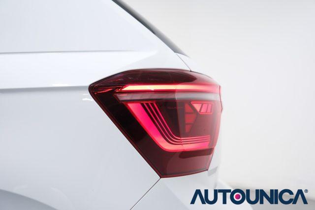 VOLKSWAGEN Polo 1.0 TSI DSG R-LINE AUTOMATICA NEOPATENTATI