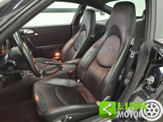 PORSCHE 911 997 Carrera 4S Coupé