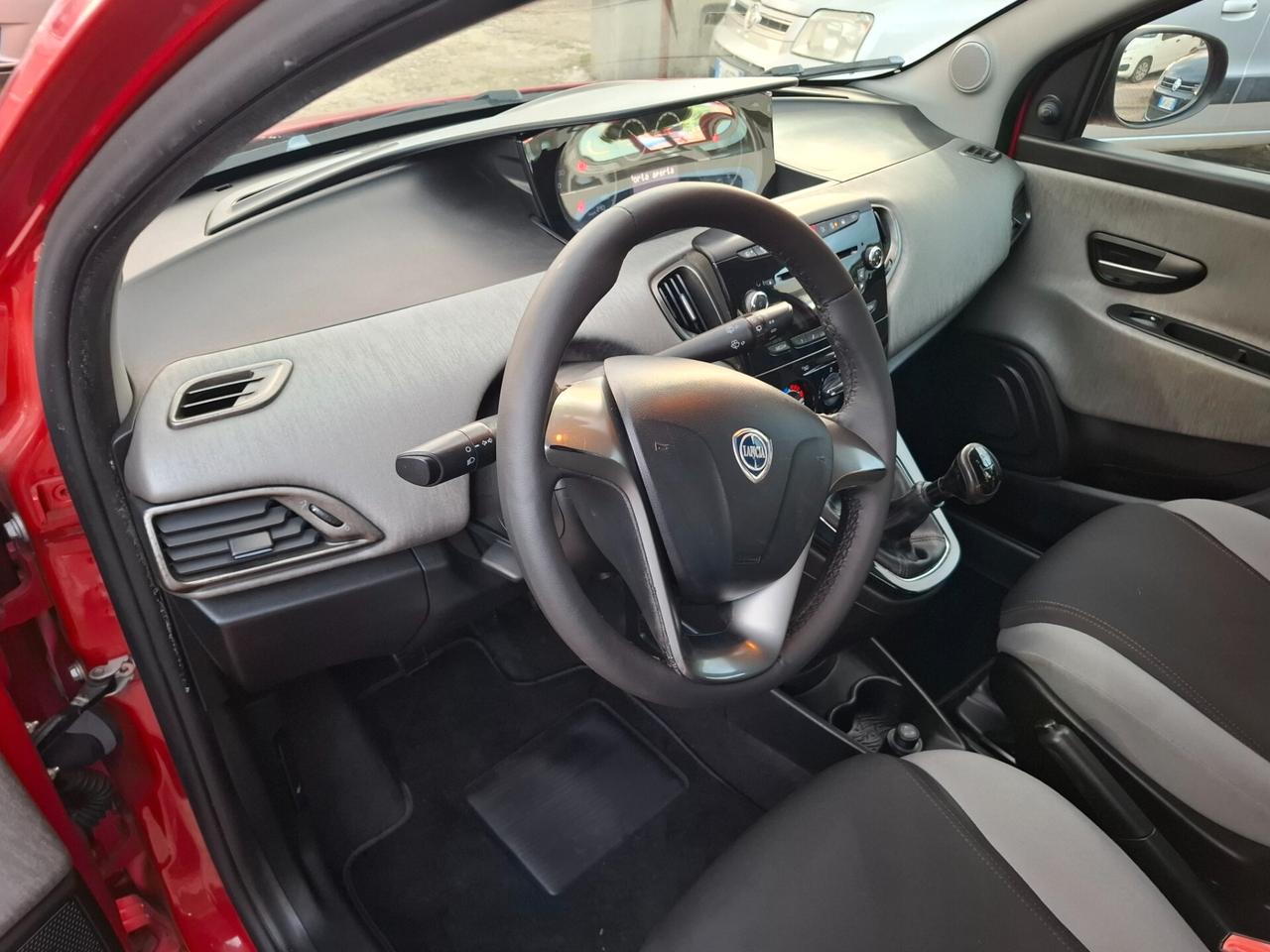 Lancia Ypsilon 1.3 MJT 16V 95 CV 5 porte S&S Elefantino