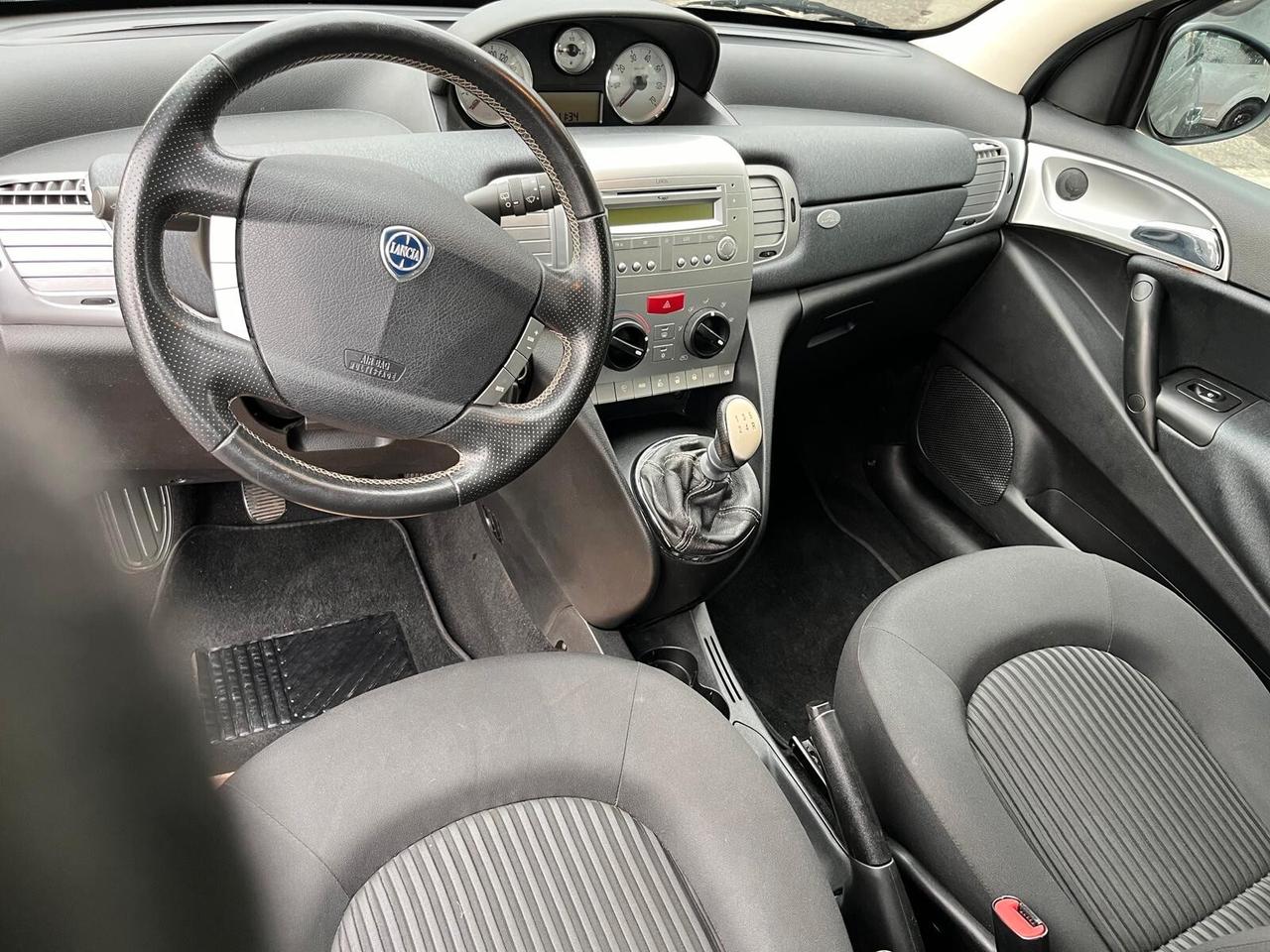 Lancia Ypsilon 1.2 69 CV Elle PK NEOPATENTATI