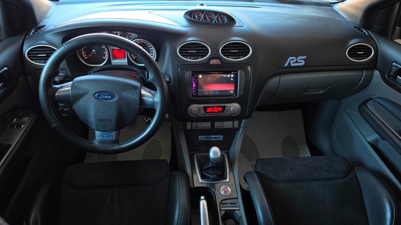 Ford Focus 2.5T (305CV) 3p. RS