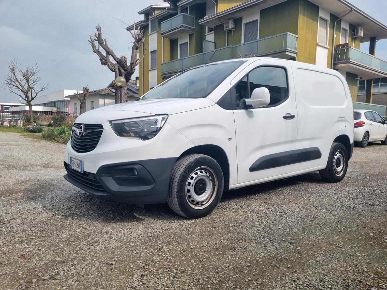 Opel Combo Cargo Anno 2020 e