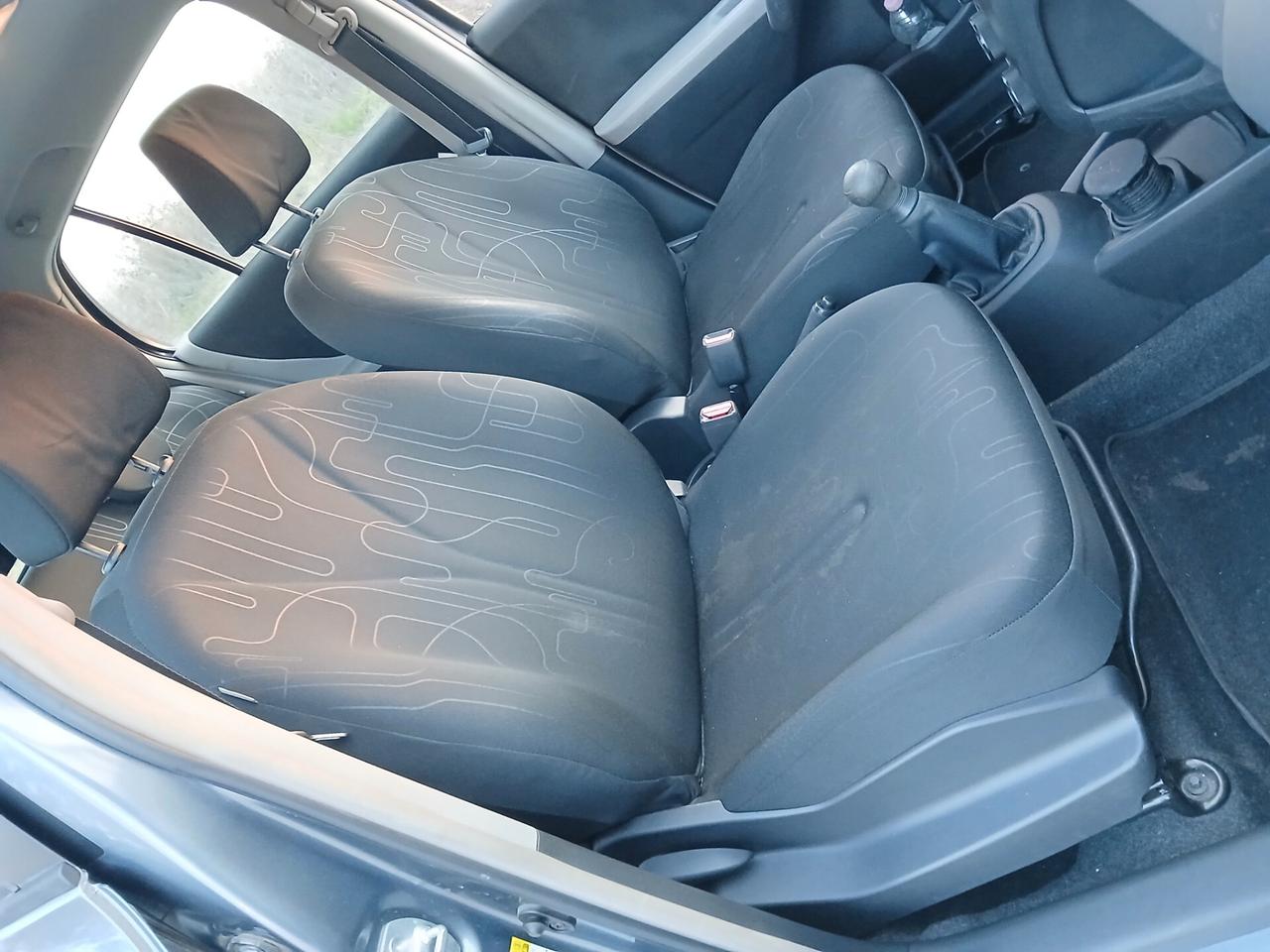 Toyota Yaris 1.0 5 porte