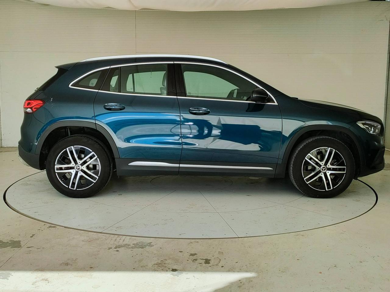 Mercedes-Benz GLA-H247 2020 - GLA 180 d Sport Plus auto