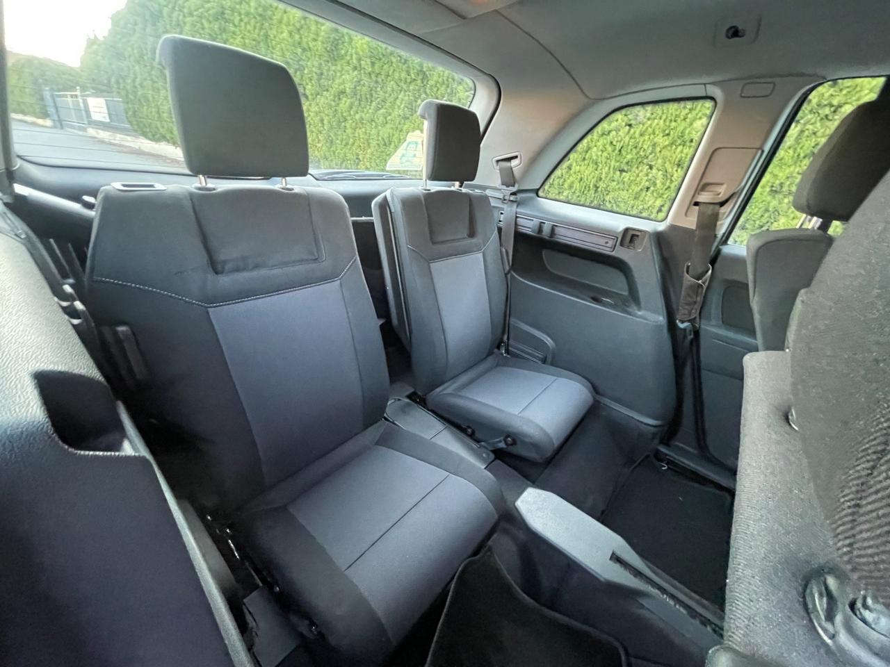 Opel Zafira 1.8 16V VVT Club