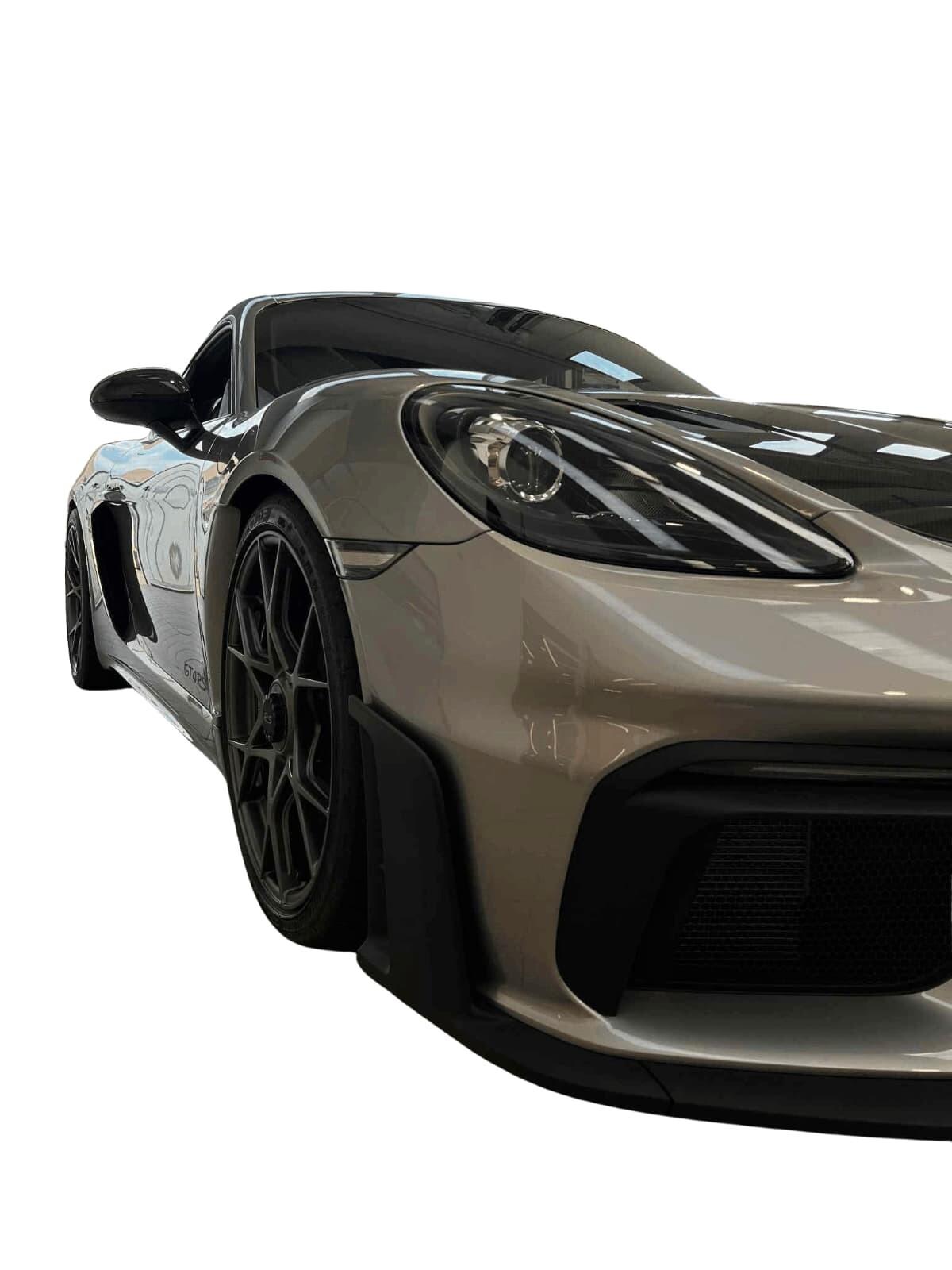 Porsche Cayman GT4 RS