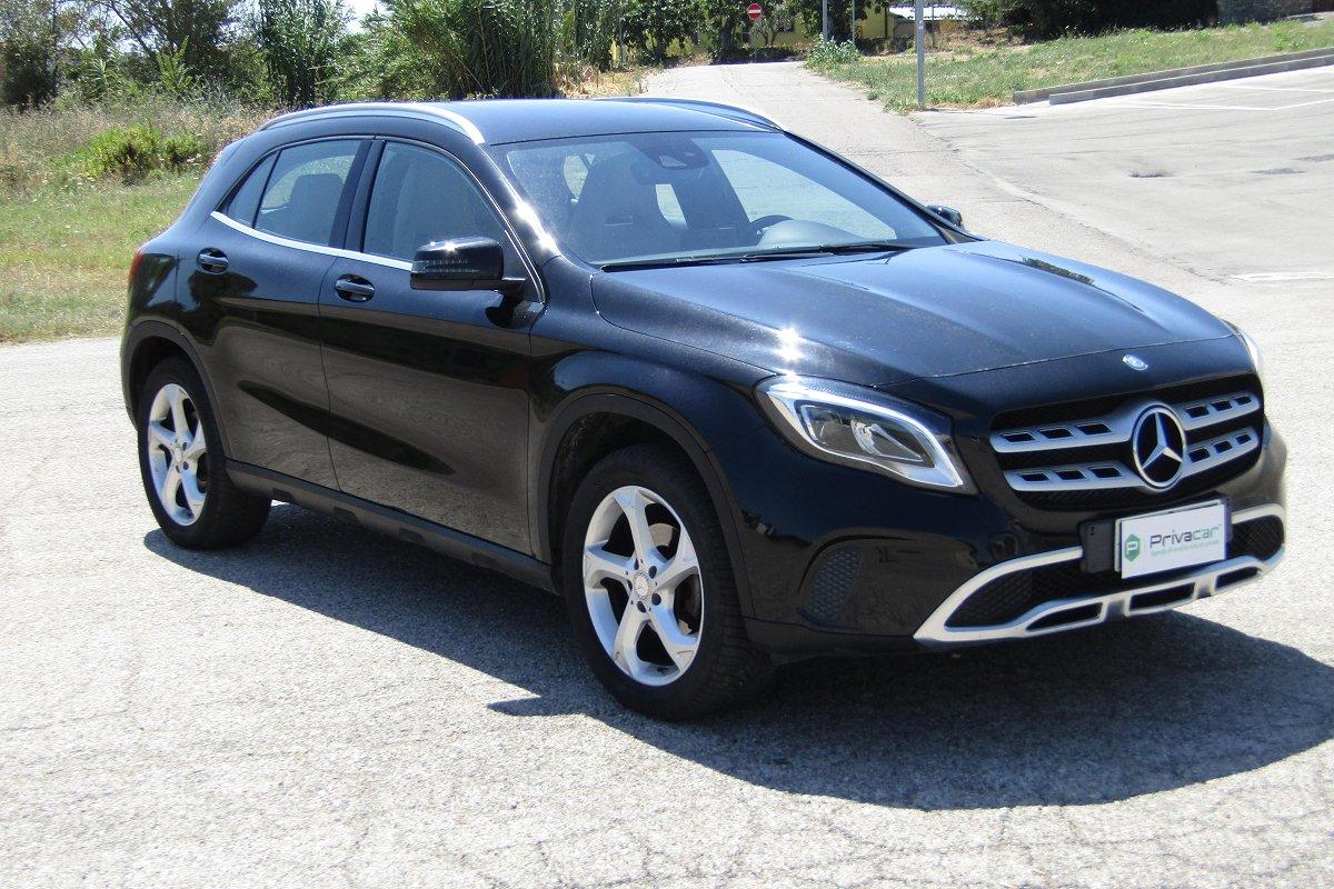 MERCEDES GLA 200 d Automatic Executive