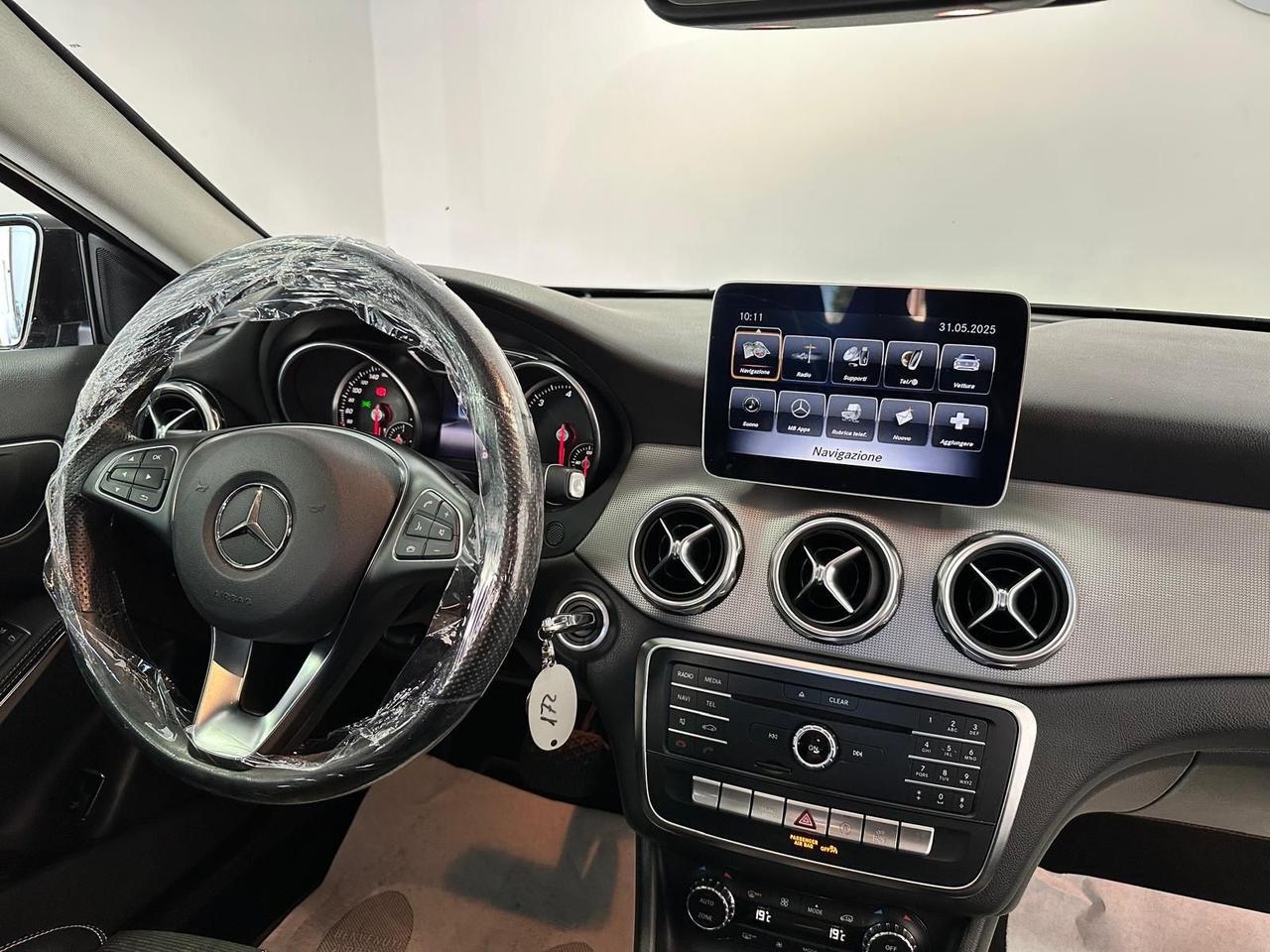 Mercedes-benz GLA 200 d Automatic -Premium-GARANTITA-2019