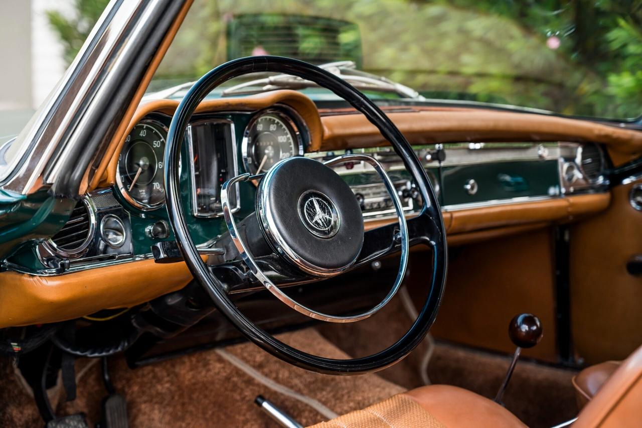 Mercedes-benz SL 230 Pagoda