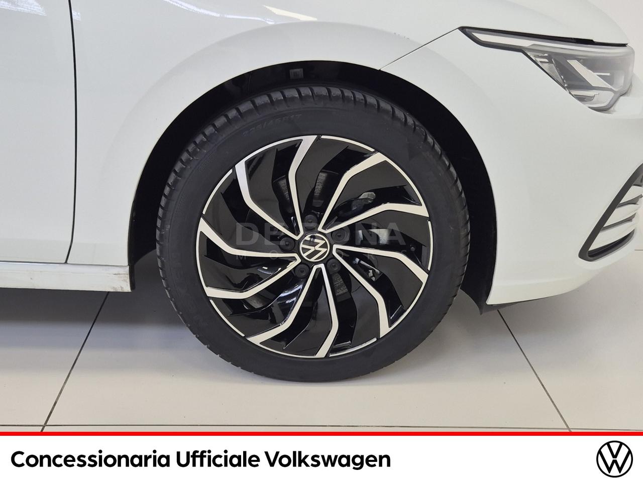 Volkswagen Golf variant 1.5 etsi evo life 130cv dsg