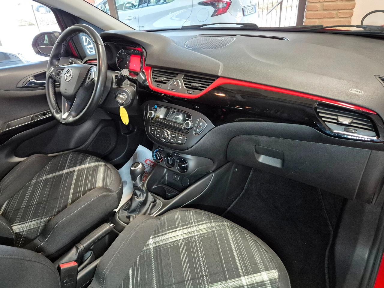 Opel Corsa 1.2 5 porte b-Color