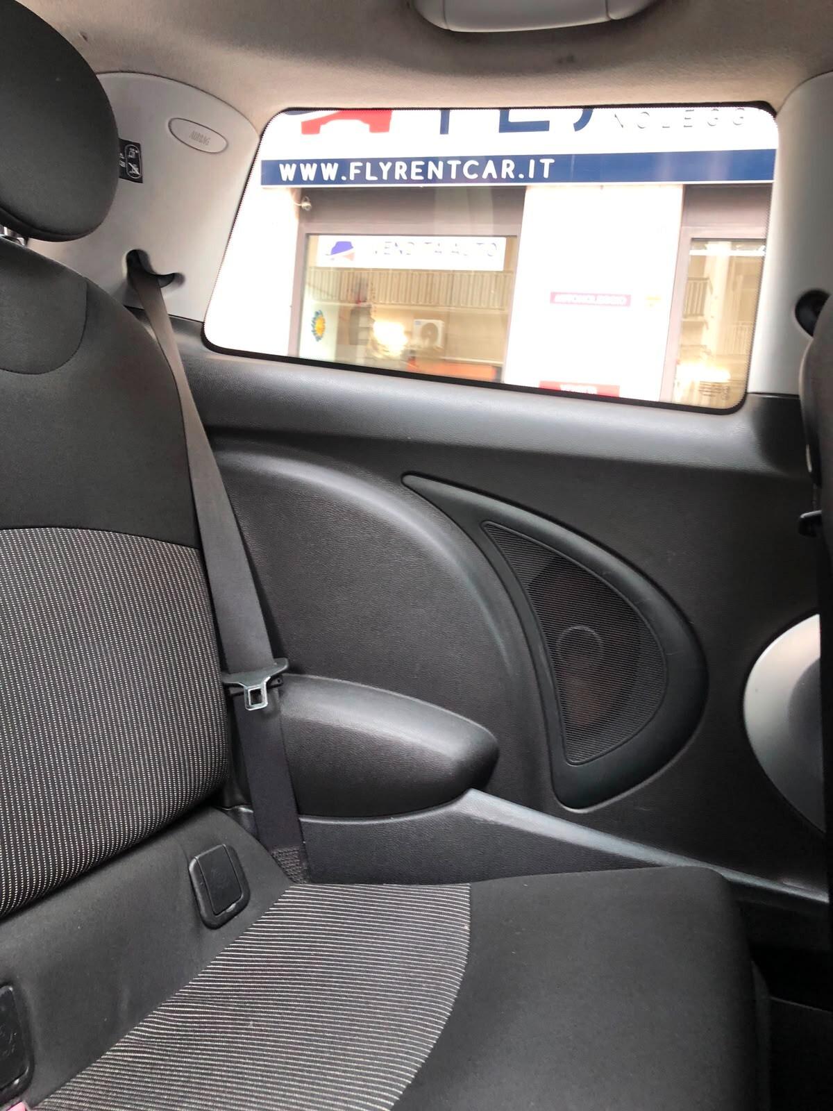 MINI Cooper D 1.6 Diesel – Cambio Automatico – Anno 2010