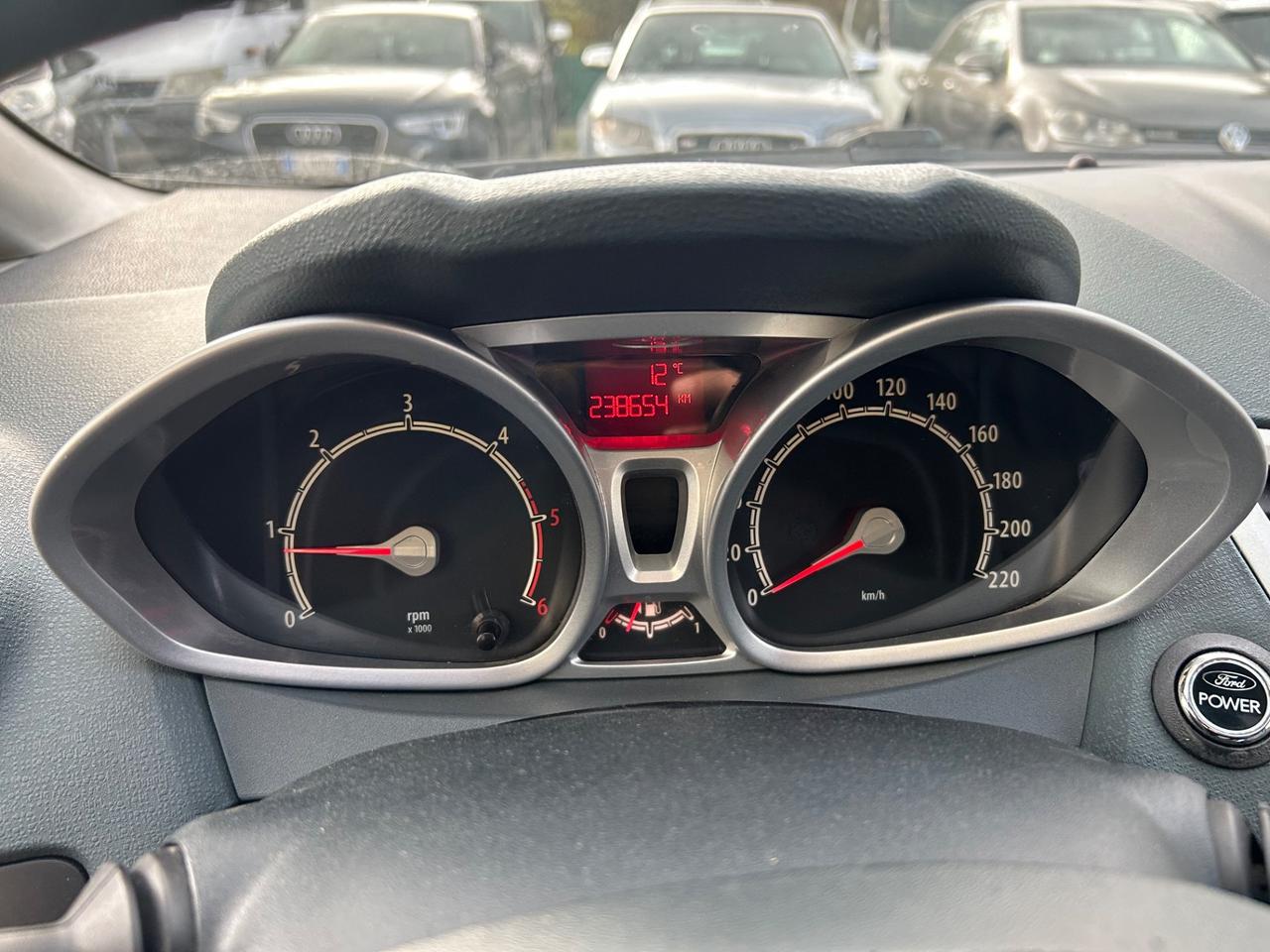 Ford Fiesta 1.4 TDCi 68CV 3 porte Titanium