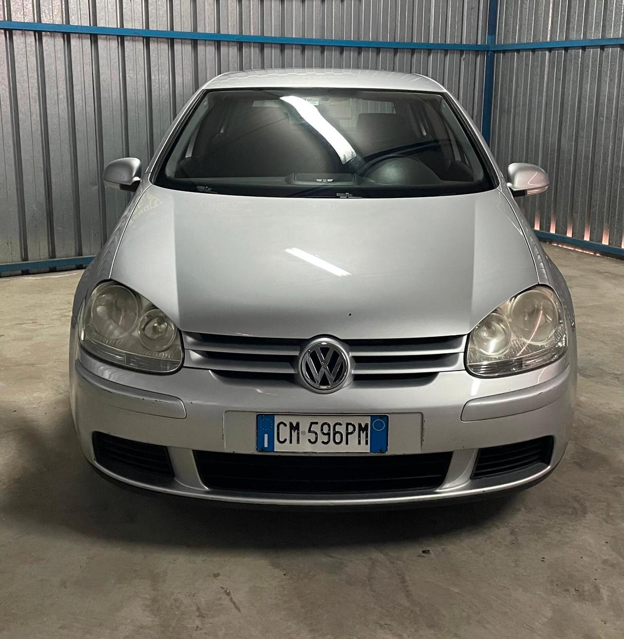 VOLKSWAGEN GOLF 2.0 SPORTLINE - NEOPATENTATI