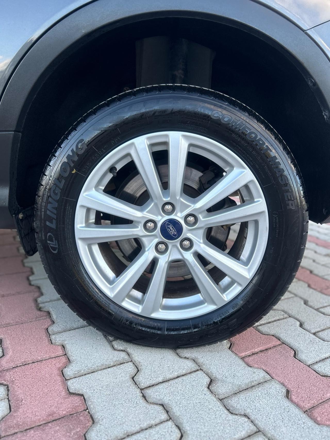 Ford Kuga 1.5 TDCI 120 CV S&S 2WD ST-Line