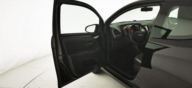 TOYOTA Aygo Connect 1.0 VVT-i 72CV x-business CAMBIO AUTOM.