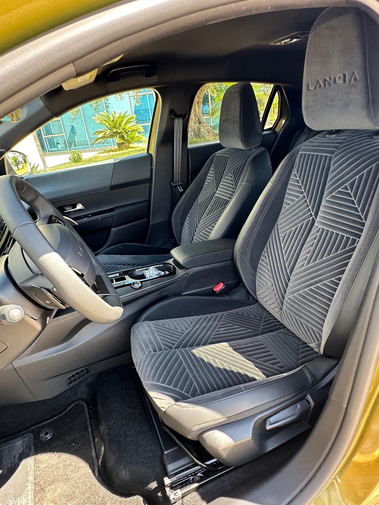 Lancia Ypsilon 1.2 mhev LX offerta T-Stock prezzo imperdibile