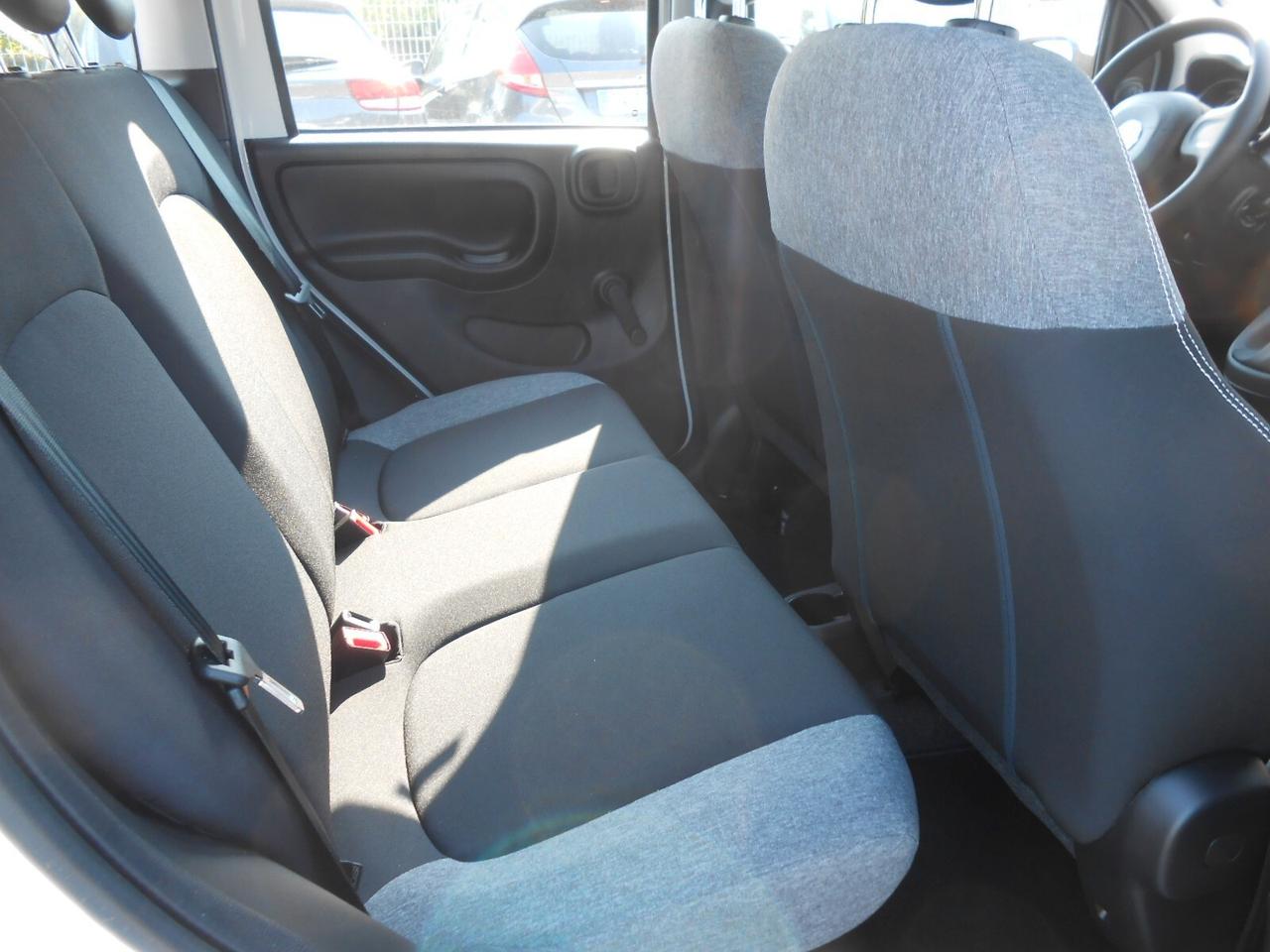 Fiat Panda 1.0 S&S Hybrid City Life (NOLEGGIO)