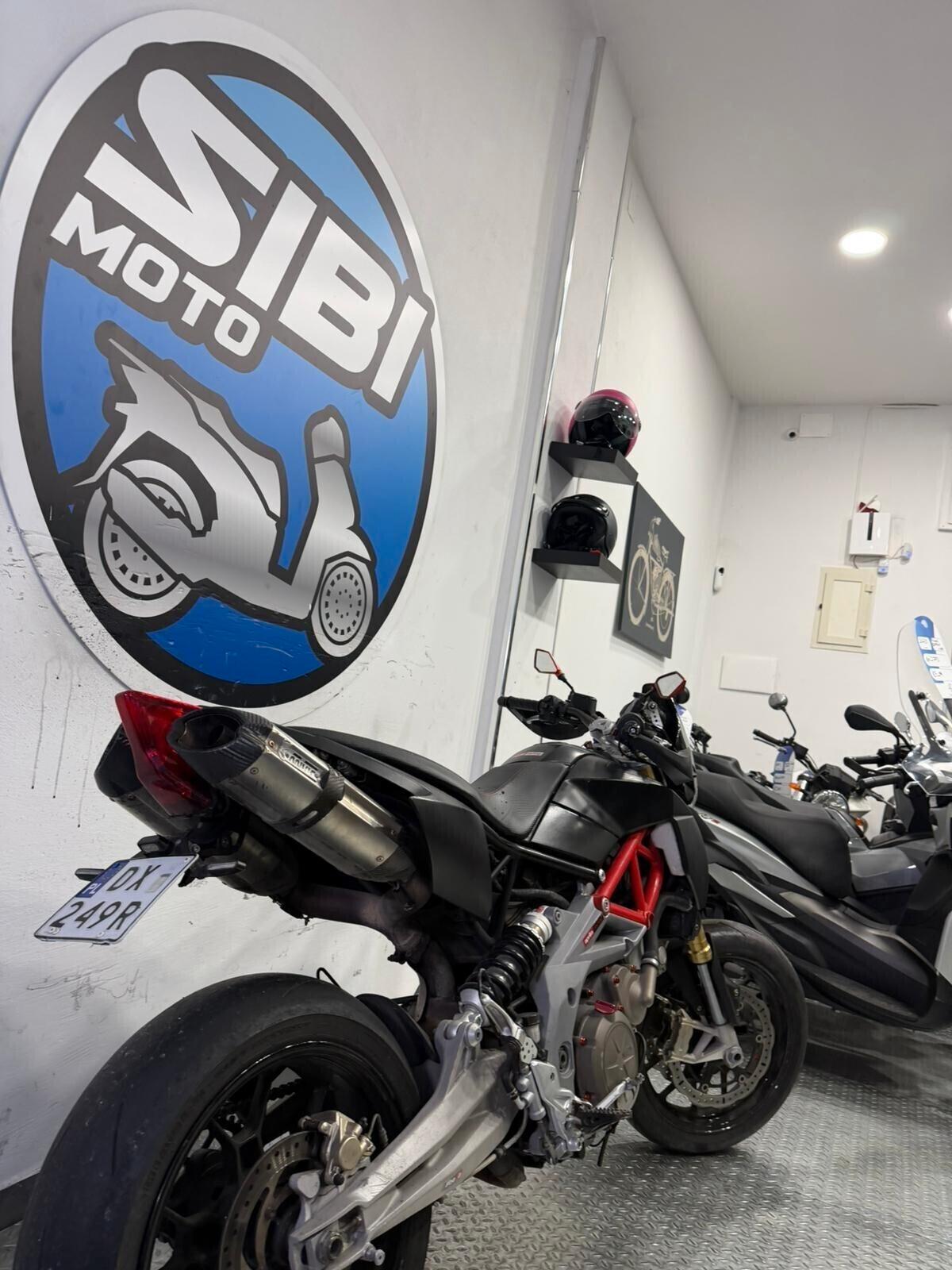 Aprilia Dorsoduro 750