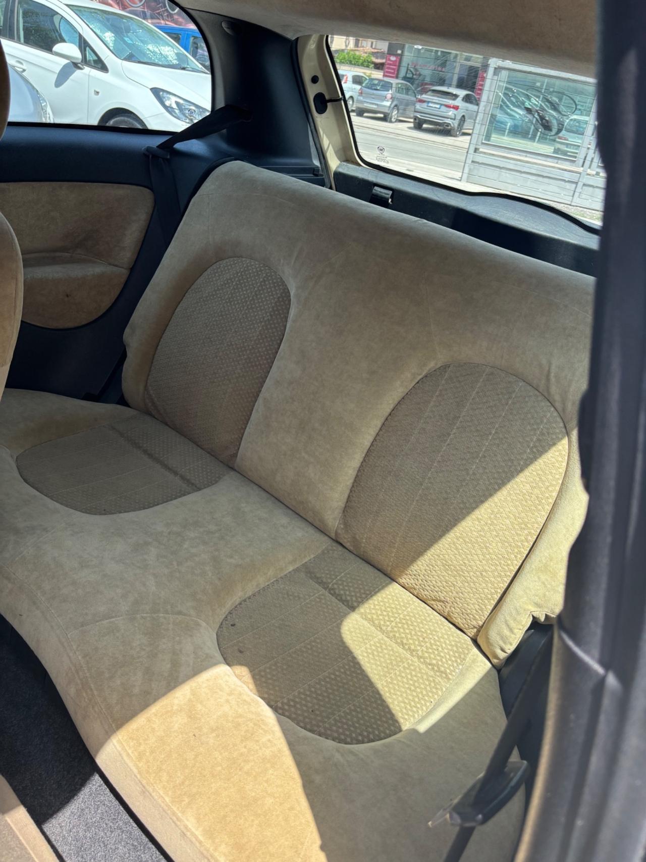 Lancia Ypsilon 1.2 Argento