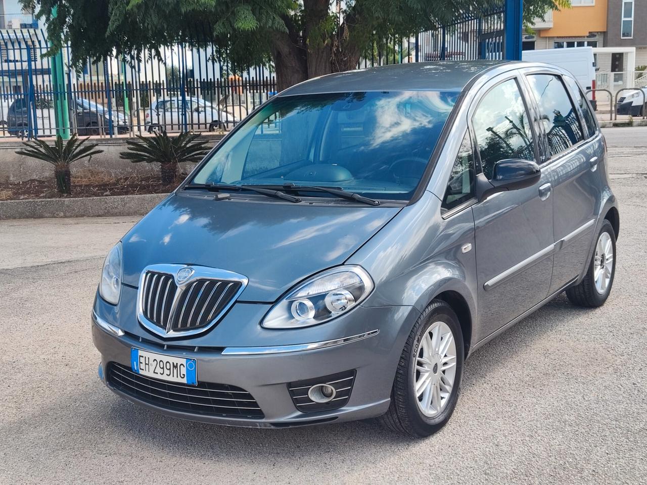 Lancia MUSA 1.3 Mjt 95 CV DFN Platinum del 2011