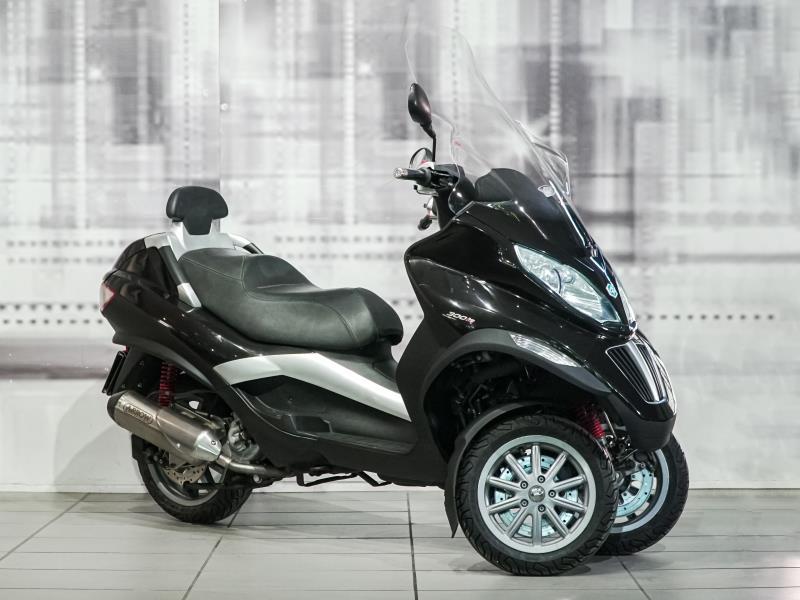 Piaggio MP3 300