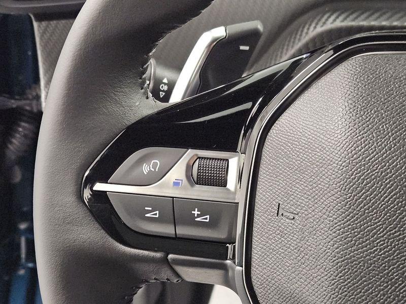 Peugeot 2008 Hybrid 136 e-DCS6 Allure auto