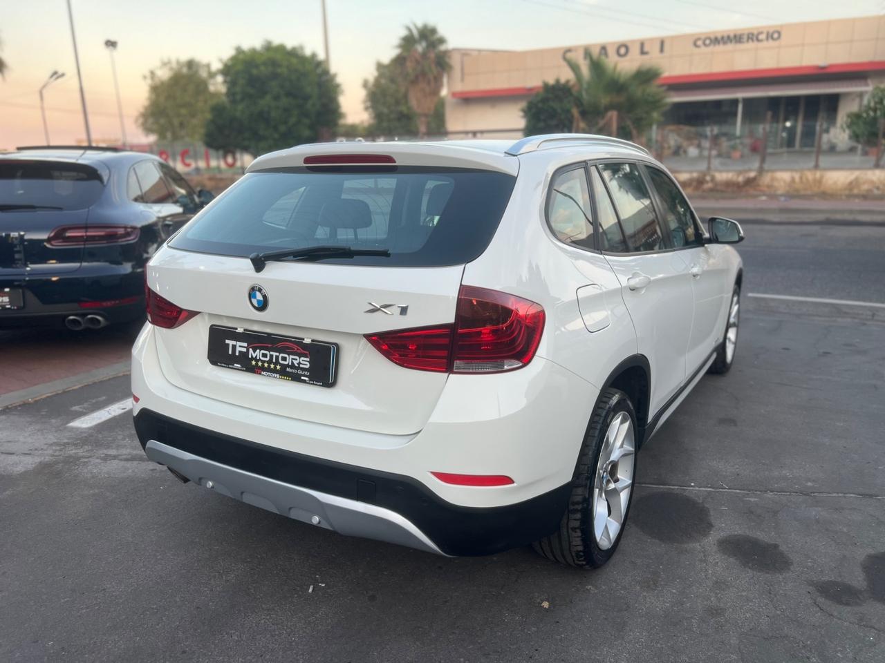 BMW X1 sDrive18d X Line - 12/2013
