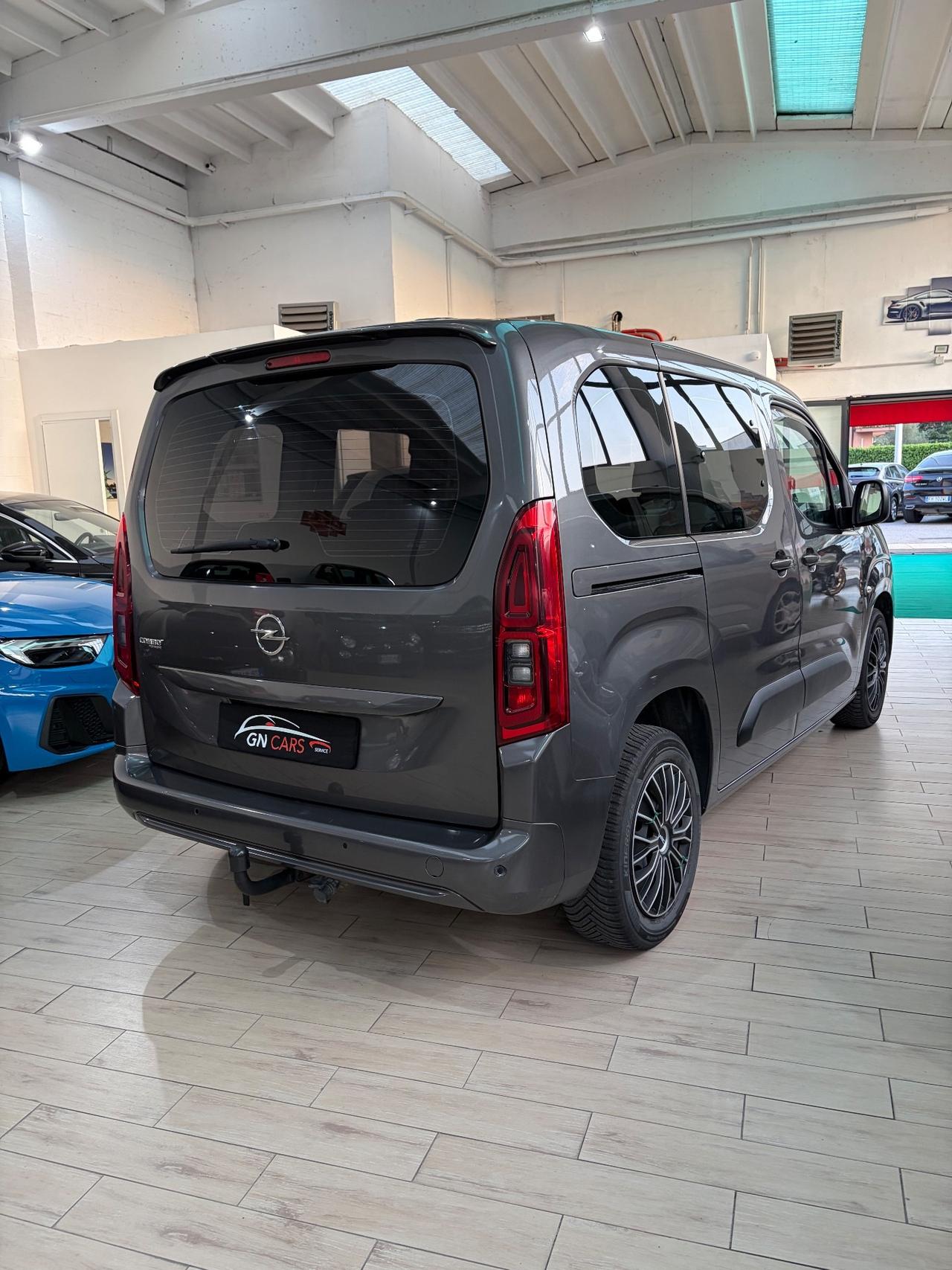 Opel Combo Life 5 posti