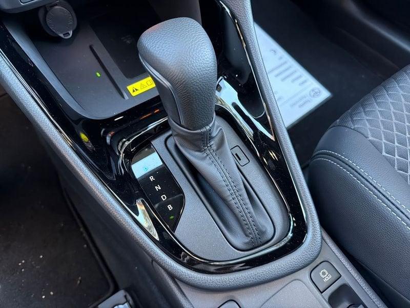 Toyota Yaris Yaris 1.5h 130 Lounge