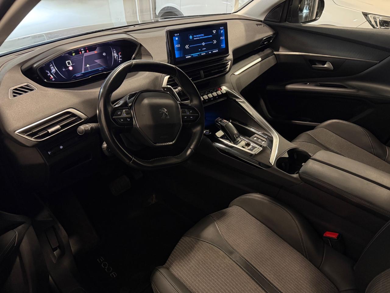 Peugeot 3008 BlueHDi 130 S&S EAT8 Allure