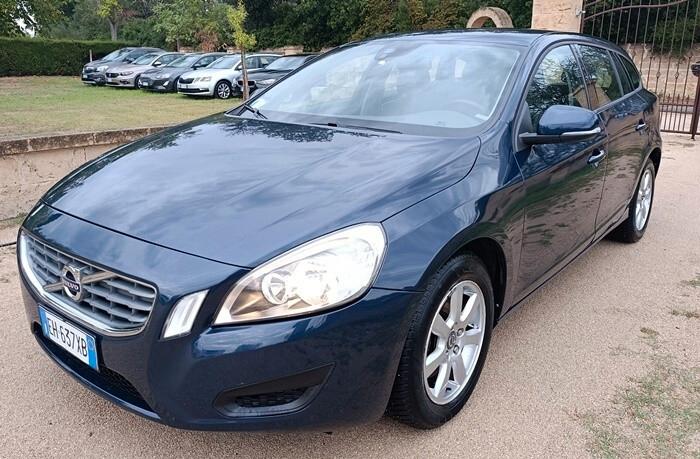 Volvo V60 DRIVe SOLO 129000 KM