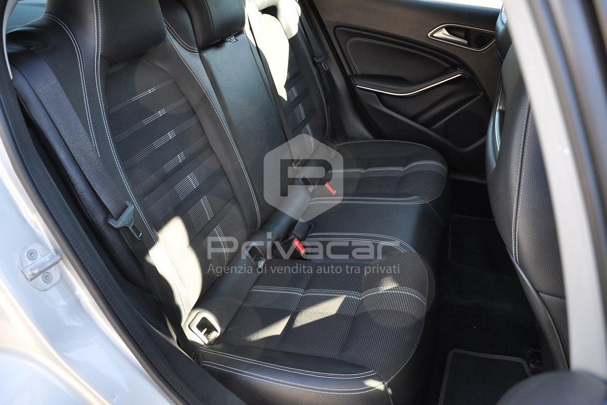 MERCEDES GLA 180 d Automatic Sport