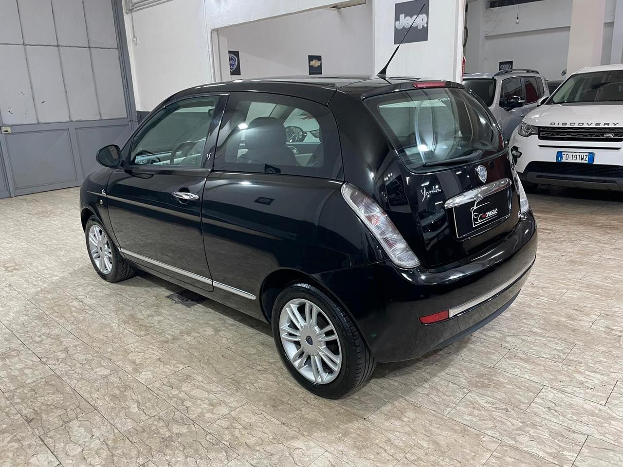 Lancia Ypsilon 1.3 MJT 75 CV Elle