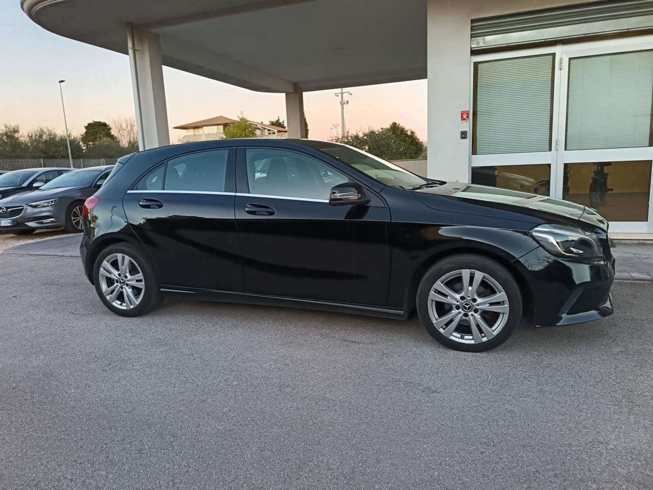 Mercedes-benz A 180 d Automatic Premium