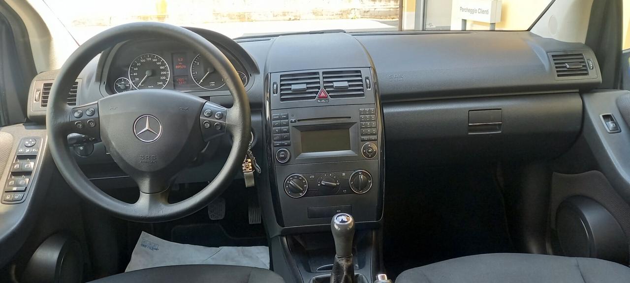 Mercedes-Benz Classe A 160 Benzina cc. 1.5 CV. 95 Cambio Manuale 5 Porte 5 Posti SOLO 89.575 KM. Utilizzabile anche per i Neopatentati.