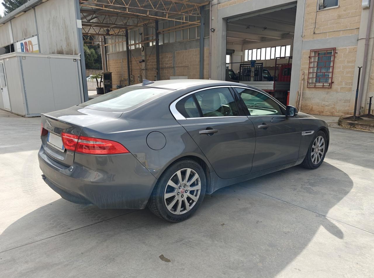 Jaguar XE 2.0 D Turbo 180CV aut. Portfolio (Avaria motore)